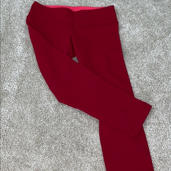 lululemon athletica Pants - Lulu wonder under maroon croppped leggings